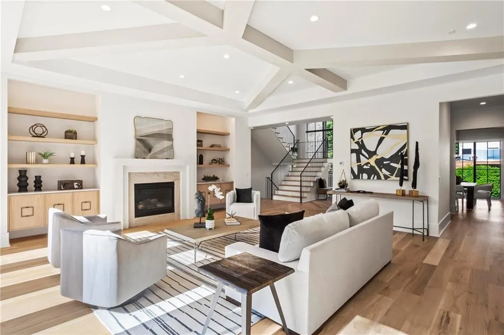 4815 Merlendale Court, Sandy Springs, Georgia 30327, 5 Bedrooms Bedrooms, ,6 BathroomsBathrooms,Residential,Sold,4815 Merlendale Court,7458472