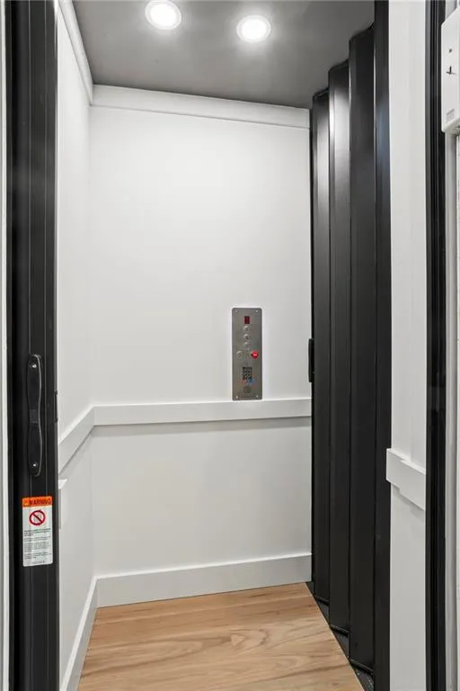 4815 Merlendale Court, Sandy Springs, Georgia 30327, 5 Bedrooms Bedrooms, ,6 BathroomsBathrooms,Residential,Sold,4815 Merlendale Court,7458472