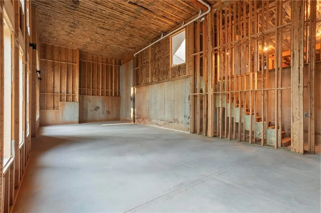 4815 Merlendale Court, Sandy Springs, Georgia 30327, 5 Bedrooms Bedrooms, ,6 BathroomsBathrooms,Residential,Sold,4815 Merlendale Court,7458472