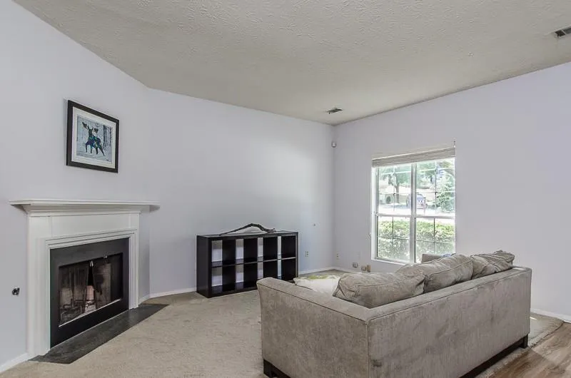 1303 Wedgewood Court, Sandy Springs, Georgia 30350, 2 Bedrooms Bedrooms, ,2 BathroomsBathrooms,Residential,Sold,1303 Wedgewood Court,5745022