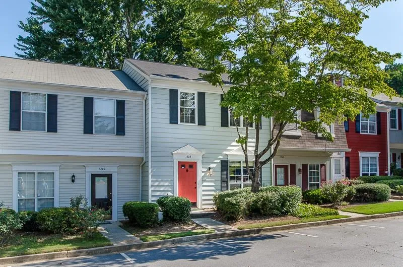 1303 Wedgewood Court, Sandy Springs, Georgia 30350, 2 Bedrooms Bedrooms, ,2 BathroomsBathrooms,Residential,Sold,1303 Wedgewood Court,5745022