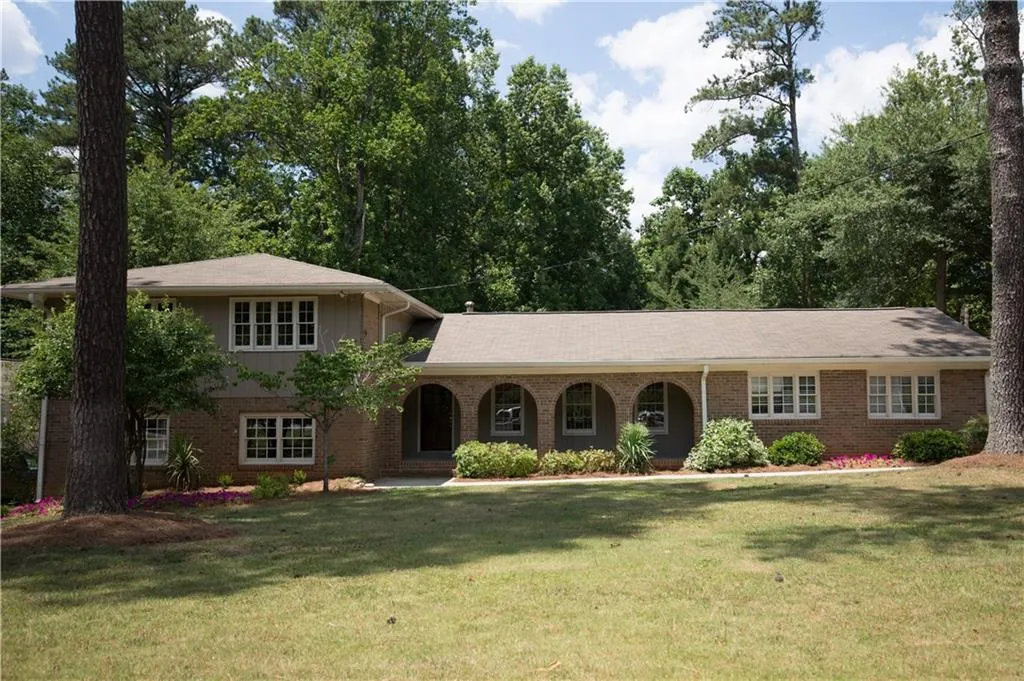 1170 Chambord Way, Brookhaven, Georgia 30319, 4 Bedrooms Bedrooms, ,3 BathroomsBathrooms,Residential,Sold,1170 Chambord Way,5810890