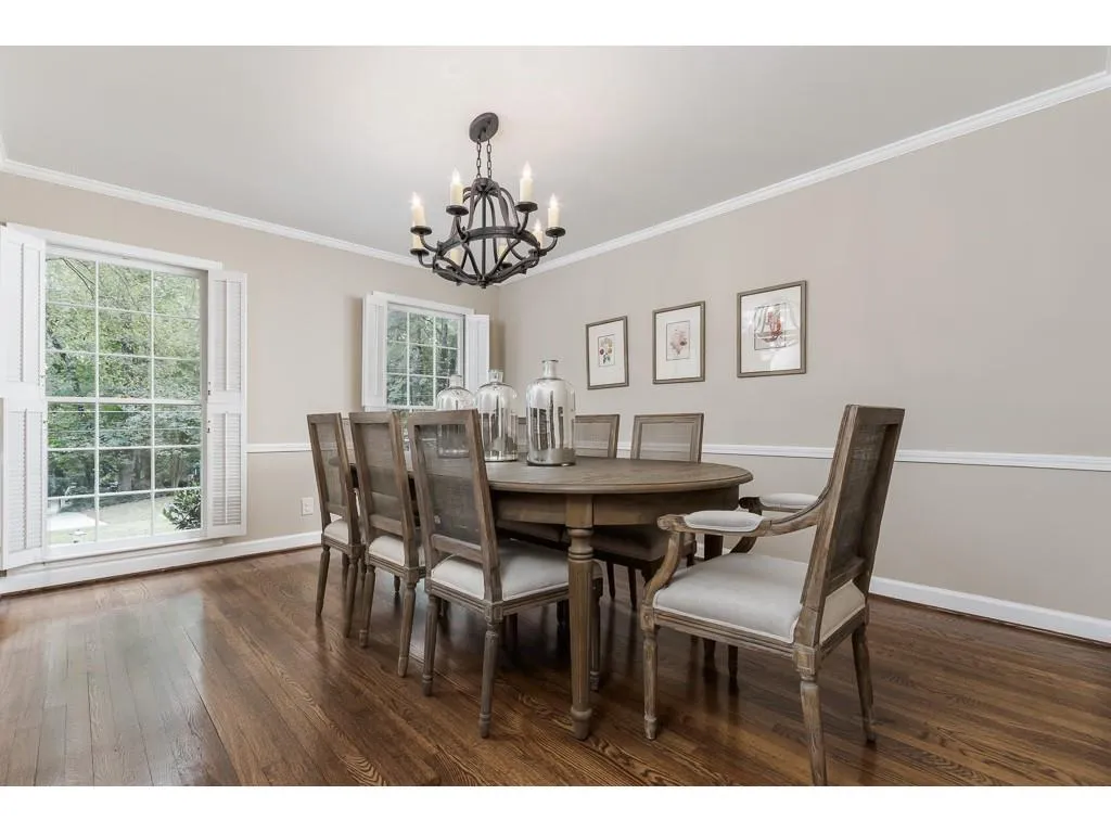5745 Kayron Drive, Sandy Springs, Georgia 30328, 3 Bedrooms Bedrooms, ,2 BathroomsBathrooms,Residential,Sold,5745 Kayron Drive,6628836
