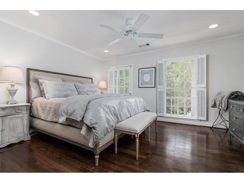 5745 Kayron Drive, Sandy Springs, Georgia 30328, 3 Bedrooms Bedrooms, ,2 BathroomsBathrooms,Residential,Sold,5745 Kayron Drive,6628836