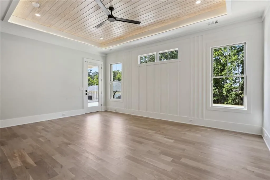 5373 Northland Drive, Sandy Springs, Georgia 30342, 5 Bedrooms Bedrooms, 0 ,6 BathroomsBathrooms,Residential,For Sale,5373 Northland Drive,7819558