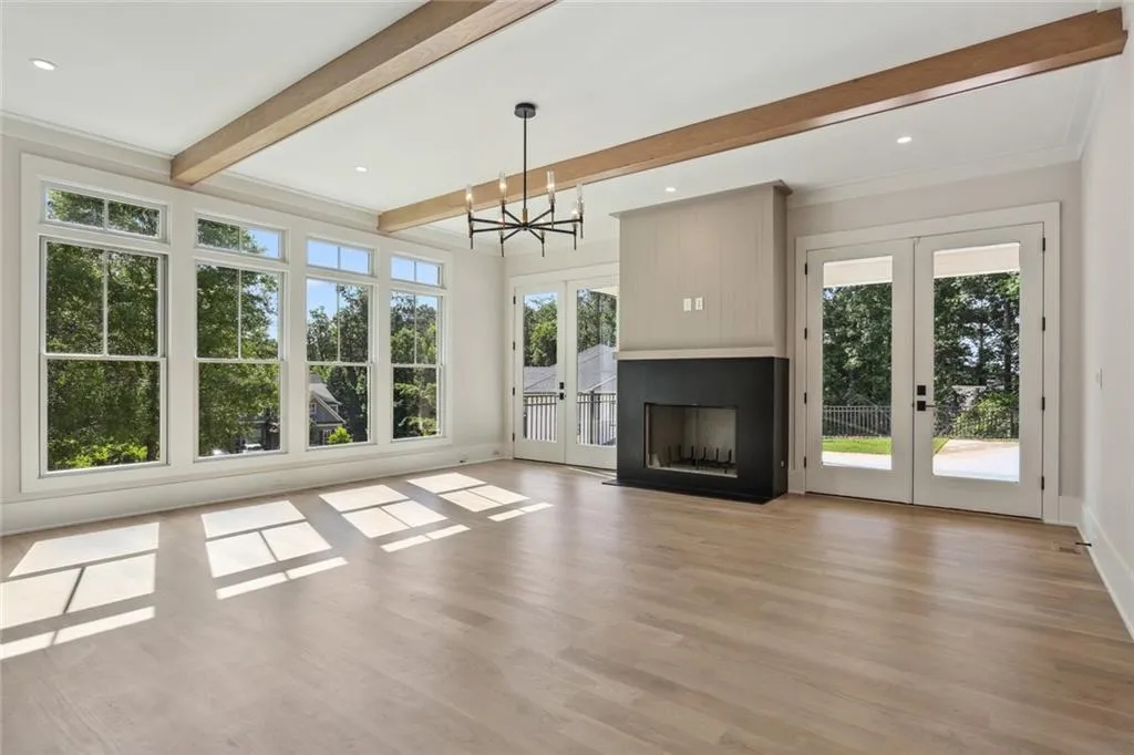 5373 Northland Drive, Sandy Springs, Georgia 30342, 5 Bedrooms Bedrooms, 0 ,6 BathroomsBathrooms,Residential,For Sale,5373 Northland Drive,7819558