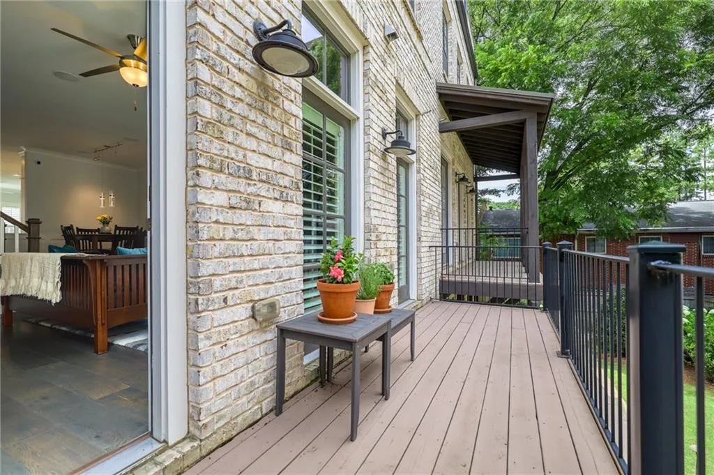 18 Peachtree Avenue Ne Unit 5, Atlanta, Georgia 30305, 3 Bedrooms Bedrooms, ,3 BathroomsBathrooms,Residential,For Sale,18 Peachtree Avenue Ne Unit 5,7600015
