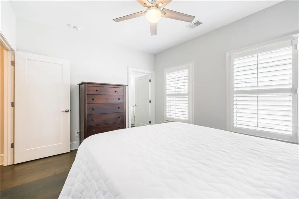 18 Peachtree Avenue Ne Unit 5, Atlanta, Georgia 30305, 3 Bedrooms Bedrooms, ,3 BathroomsBathrooms,Residential,For Sale,18 Peachtree Avenue Ne Unit 5,7600015