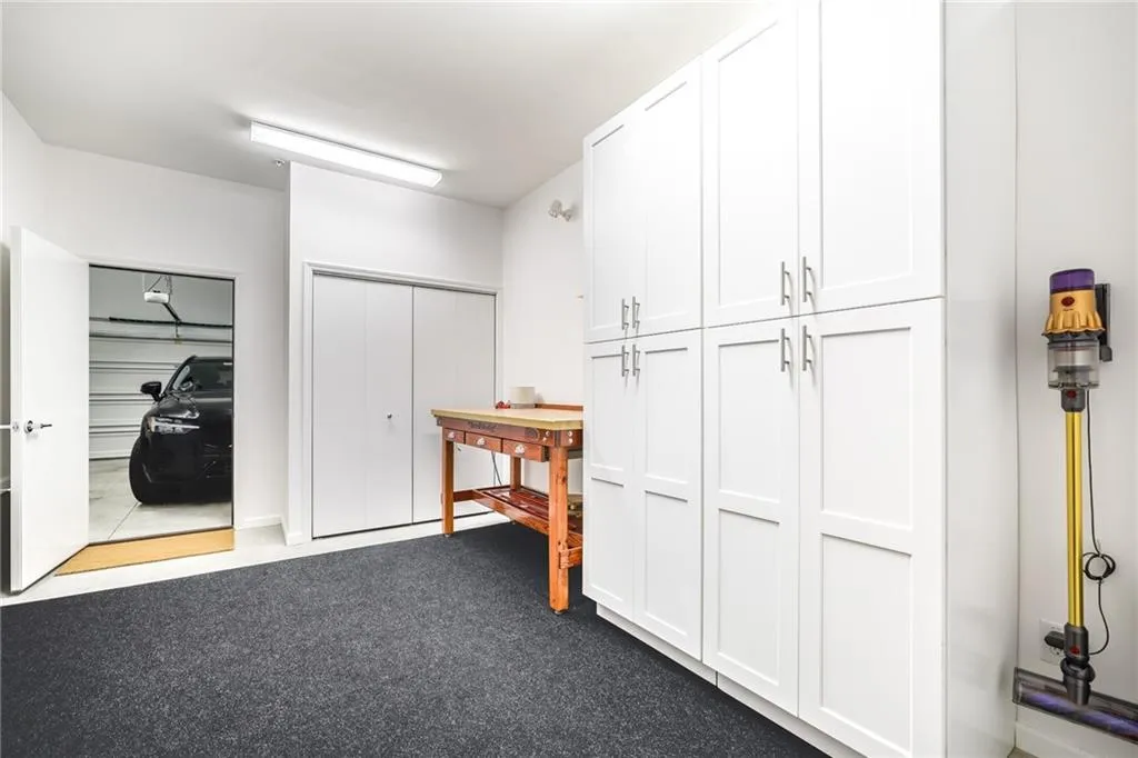 18 Peachtree Avenue Ne Unit 5, Atlanta, Georgia 30305, 3 Bedrooms Bedrooms, ,3 BathroomsBathrooms,Residential,For Sale,18 Peachtree Avenue Ne Unit 5,7600015