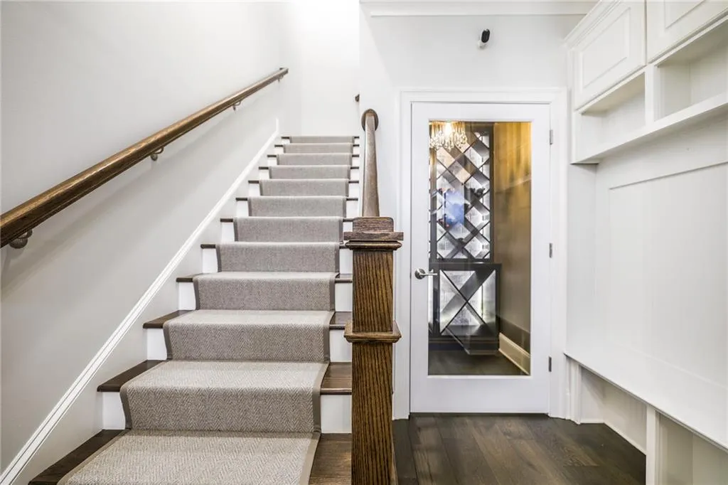 18 Peachtree Avenue Ne Unit 5, Atlanta, Georgia 30305, 3 Bedrooms Bedrooms, ,3 BathroomsBathrooms,Residential,For Sale,18 Peachtree Avenue Ne Unit 5,7600015