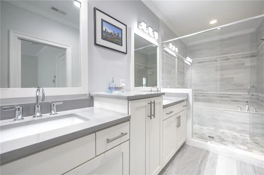 18 Peachtree Avenue Ne Unit 5, Atlanta, Georgia 30305, 3 Bedrooms Bedrooms, ,3 BathroomsBathrooms,Residential,For Sale,18 Peachtree Avenue Ne Unit 5,7600015