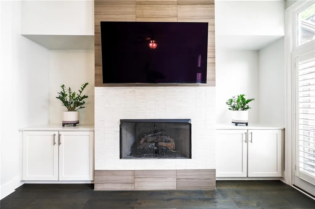 18 Peachtree Avenue Ne Unit 5, Atlanta, Georgia 30305, 3 Bedrooms Bedrooms, ,3 BathroomsBathrooms,Residential,For Sale,18 Peachtree Avenue Ne Unit 5,7600015