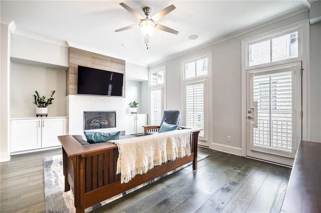 18 Peachtree Avenue Ne Unit 5, Atlanta, Georgia 30305, 3 Bedrooms Bedrooms, ,3 BathroomsBathrooms,Residential,For Sale,18 Peachtree Avenue Ne Unit 5,7600015