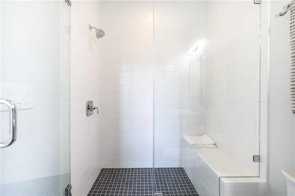 18 Peachtree Avenue Ne Unit 5, Atlanta, Georgia 30305, 3 Bedrooms Bedrooms, ,3 BathroomsBathrooms,Residential,For Sale,18 Peachtree Avenue Ne Unit 5,7600015
