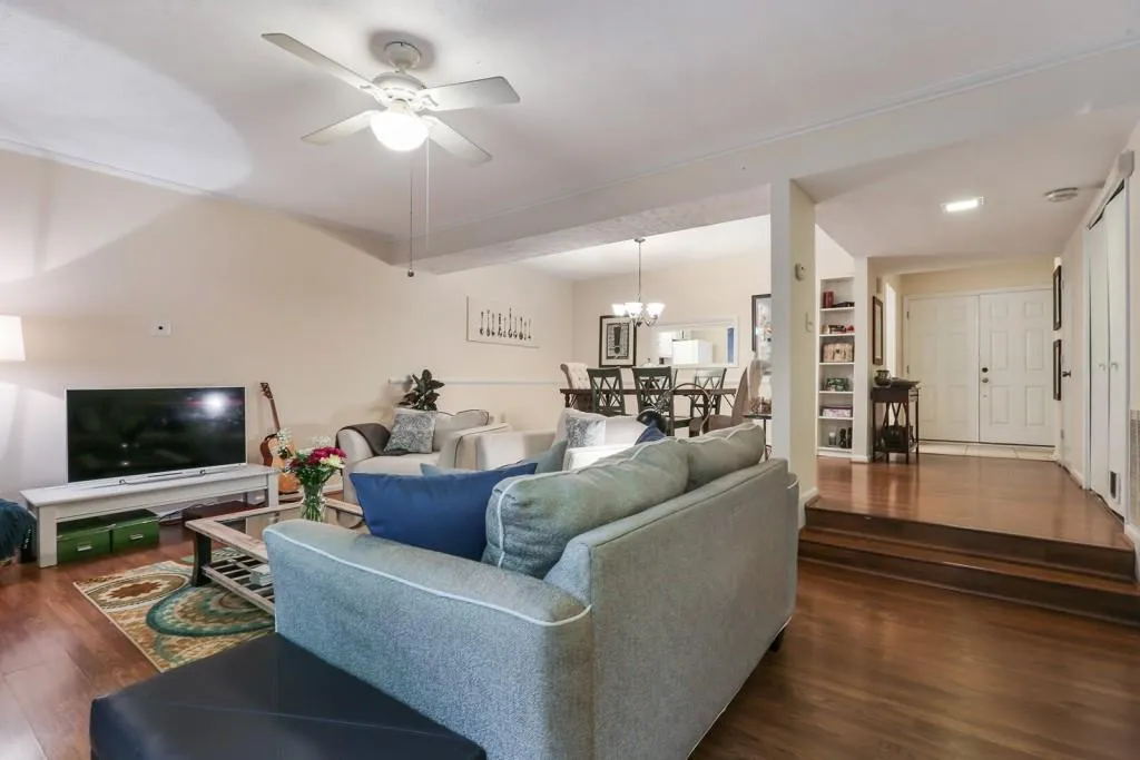 67 Prospect Place Unit 67, Atlanta, Georgia 30328, 3 Bedrooms Bedrooms, ,2 BathroomsBathrooms,Residential,Sold,67 Prospect Place Unit 67,6049087