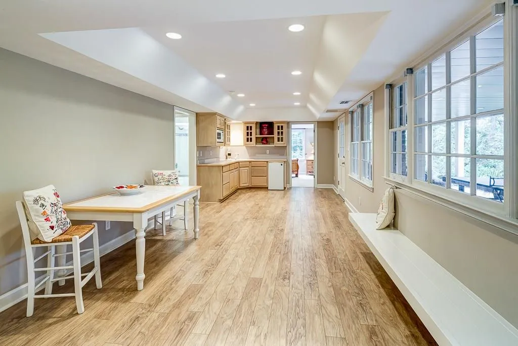 7665 Treeridge Court, Sandy Springs, Georgia 30350, 6 Bedrooms Bedrooms, ,5 BathroomsBathrooms,Residential,Sold,7665 Treeridge Court,5654402