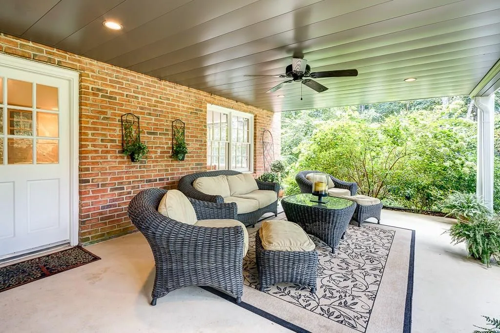 7665 Treeridge Court, Sandy Springs, Georgia 30350, 6 Bedrooms Bedrooms, ,5 BathroomsBathrooms,Residential,Sold,7665 Treeridge Court,5654402