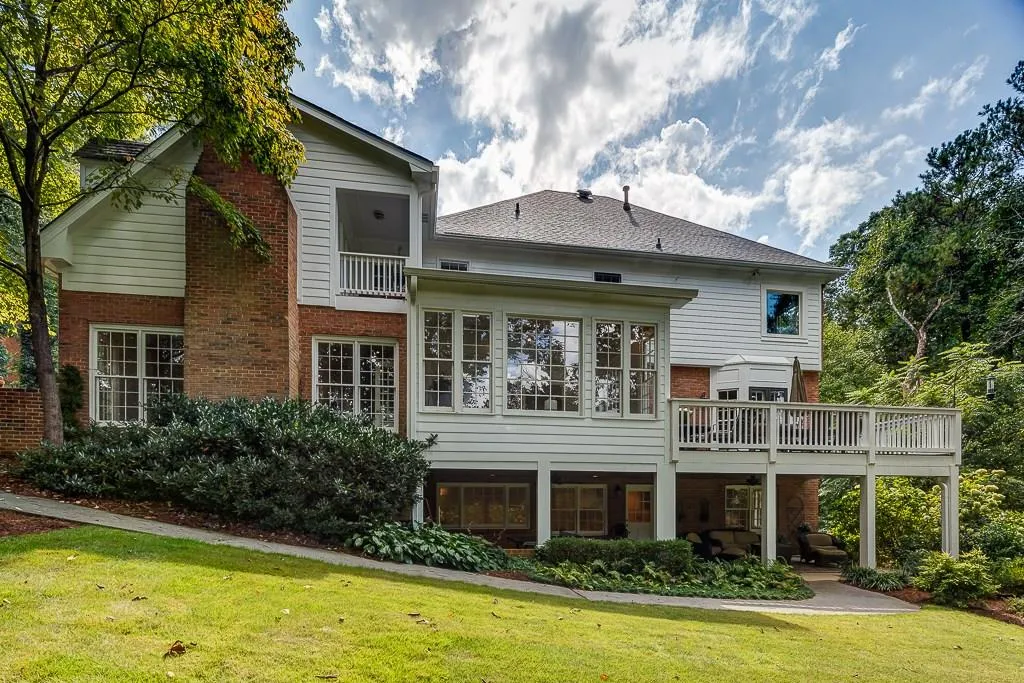 7665 Treeridge Court, Sandy Springs, Georgia 30350, 6 Bedrooms Bedrooms, ,5 BathroomsBathrooms,Residential,Sold,7665 Treeridge Court,5654402