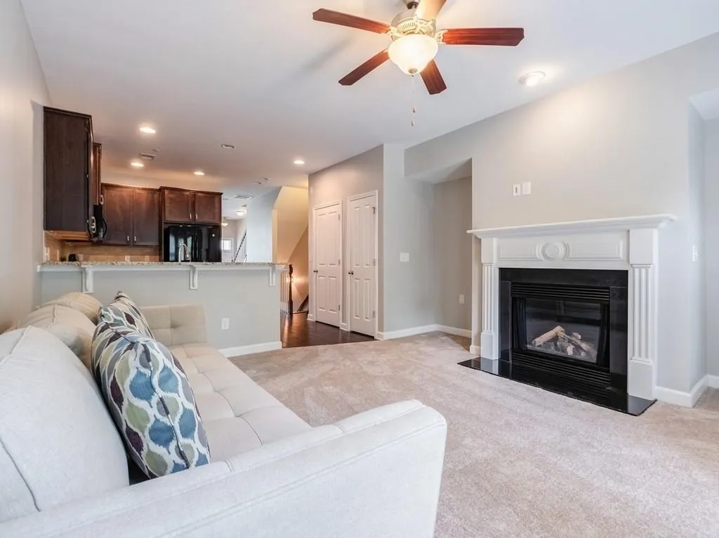 7480 Glisten Avenue, Atlanta, Georgia 30328, 3 Bedrooms Bedrooms, ,3 BathroomsBathrooms,Residential,Sold,7480 Glisten Avenue,6551523