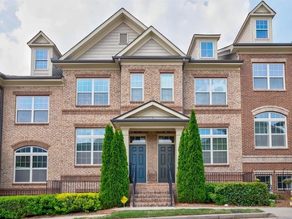 7480 Glisten Avenue, Atlanta, Georgia 30328, 3 Bedrooms Bedrooms, ,3 BathroomsBathrooms,Residential,Sold,7480 Glisten Avenue,6551523