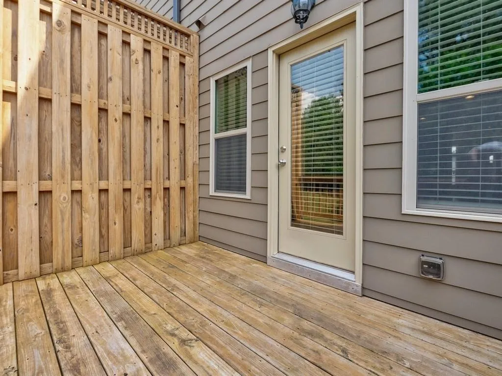 7480 Glisten Avenue, Atlanta, Georgia 30328, 3 Bedrooms Bedrooms, ,3 BathroomsBathrooms,Residential,Sold,7480 Glisten Avenue,6551523