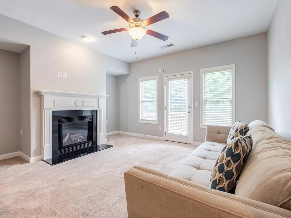 7480 Glisten Avenue, Atlanta, Georgia 30328, 3 Bedrooms Bedrooms, ,3 BathroomsBathrooms,Residential,Sold,7480 Glisten Avenue,6551523