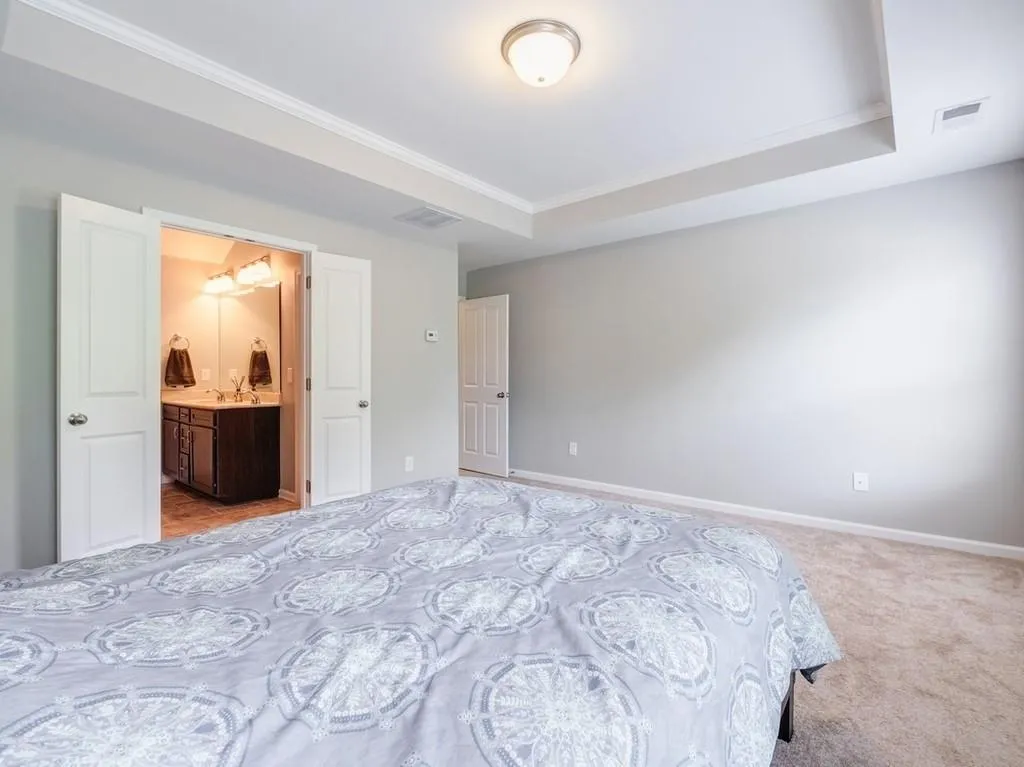 7480 Glisten Avenue, Atlanta, Georgia 30328, 3 Bedrooms Bedrooms, ,3 BathroomsBathrooms,Residential,Sold,7480 Glisten Avenue,6551523