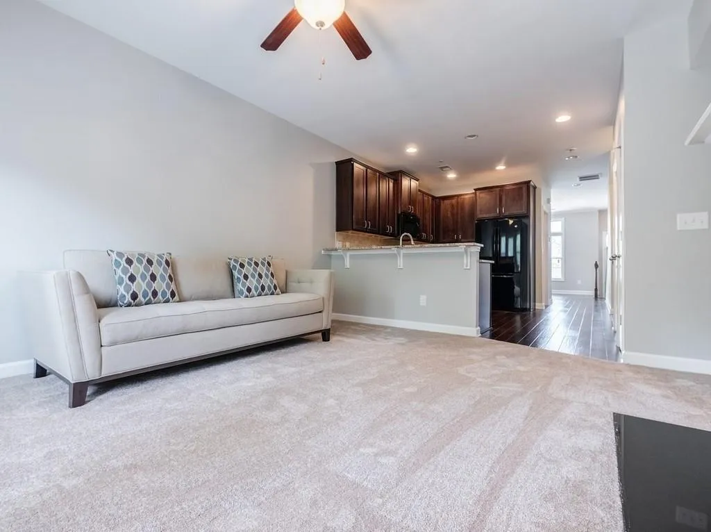 7480 Glisten Avenue, Atlanta, Georgia 30328, 3 Bedrooms Bedrooms, ,3 BathroomsBathrooms,Residential,Sold,7480 Glisten Avenue,6551523