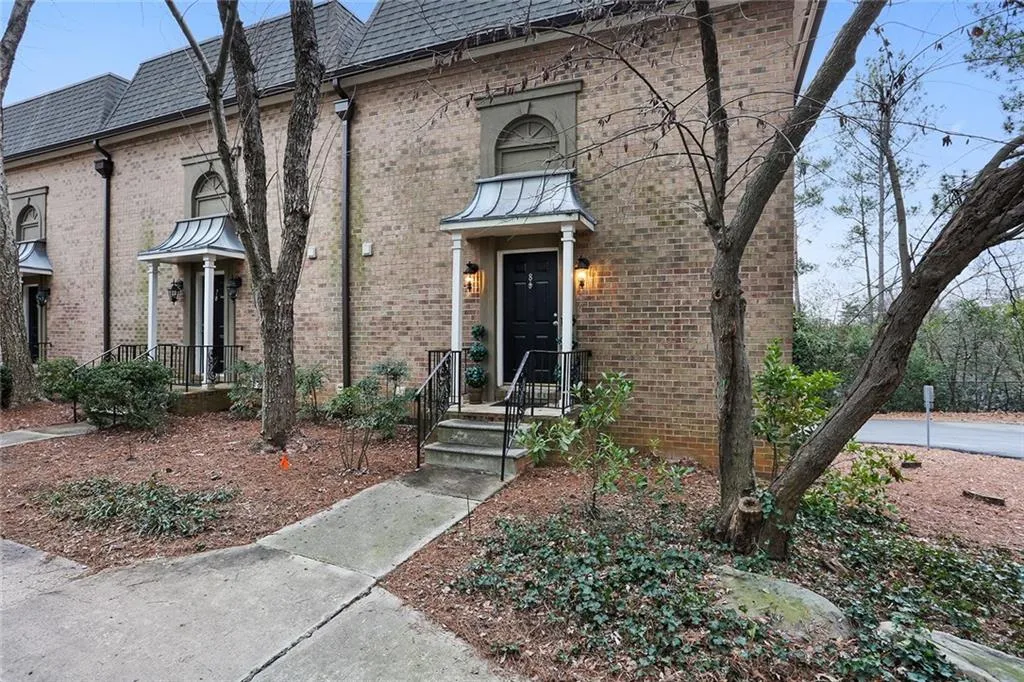 6980 Roswell Road Ne Unit E8, Atlanta, Georgia 30328, 2 Bedrooms Bedrooms, ,2 BathroomsBathrooms,Residential,Sold,6980 Roswell Road Ne Unit E8,5801568