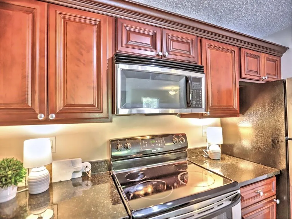 1203 Santa Fe Parkway, Sandy Springs, Georgia 30350, 1 Bedroom Bedrooms, ,1 BathroomBathrooms,Residential,Sold,1203 Santa Fe Parkway,7201545