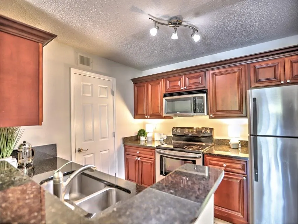 1203 Santa Fe Parkway, Sandy Springs, Georgia 30350, 1 Bedroom Bedrooms, ,1 BathroomBathrooms,Residential,Sold,1203 Santa Fe Parkway,7201545