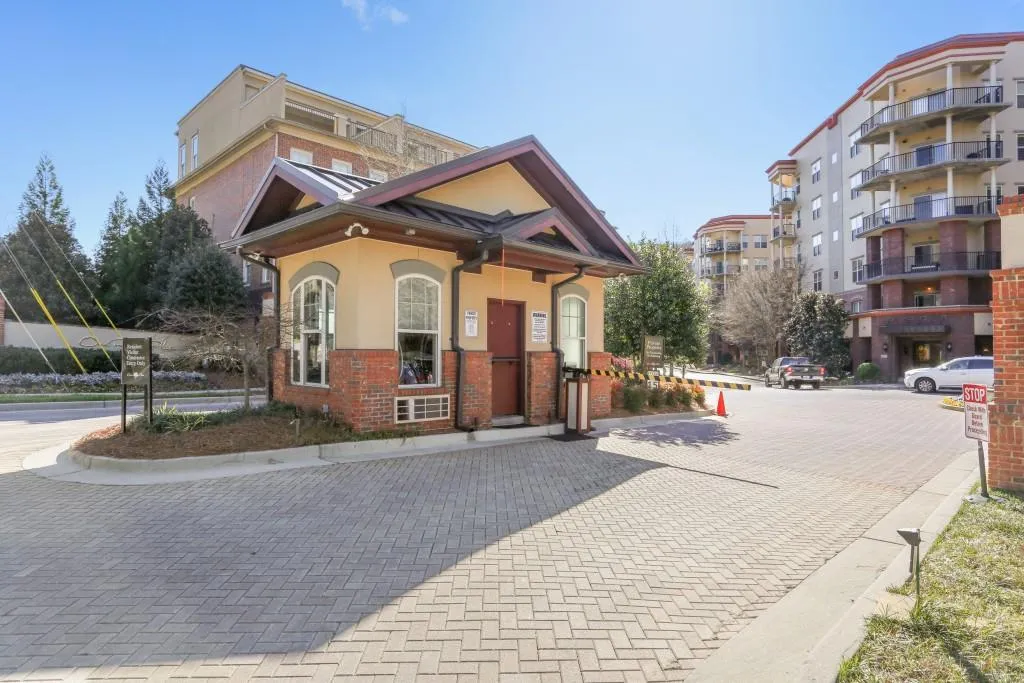200 River Vista Drive Unit 622, Atlanta, Georgia 30339, 1 Bedroom Bedrooms, ,1 BathroomBathrooms,Residential,Sold,200 River Vista Drive Unit 622,5819779