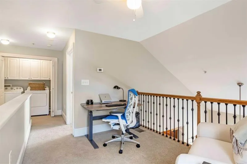 230 Le Gran Bend Ne, Sandy Springs, Georgia 30328, 2 Bedrooms Bedrooms, ,2 BathroomsBathrooms,Residential,Sold,230 Le Gran Bend Ne,6870519