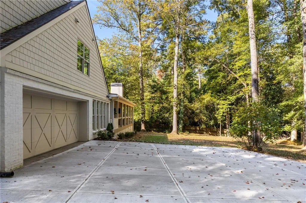 705 Old Post Road, Atlanta, Georgia 30328, 6 Bedrooms Bedrooms, ,5 BathroomsBathrooms,Residential,Sold,705 Old Post Road,7508663