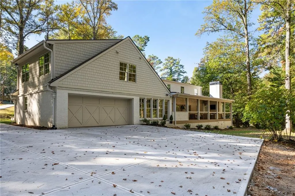 705 Old Post Road, Atlanta, Georgia 30328, 6 Bedrooms Bedrooms, ,5 BathroomsBathrooms,Residential,Sold,705 Old Post Road,7508663