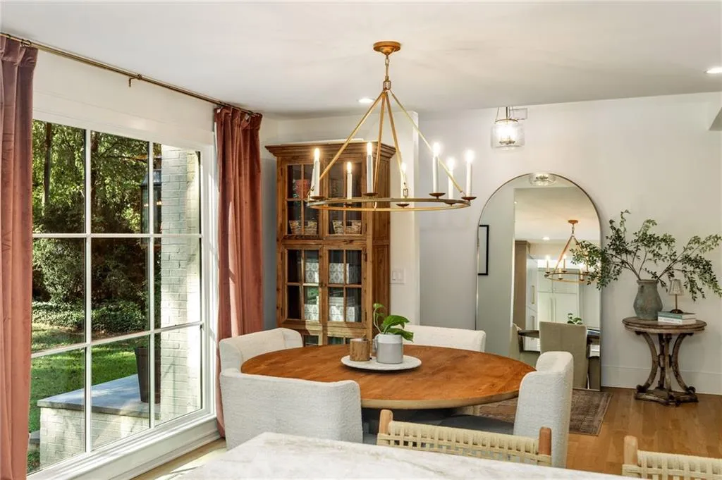 705 Old Post Road, Atlanta, Georgia 30328, 6 Bedrooms Bedrooms, ,5 BathroomsBathrooms,Residential,Sold,705 Old Post Road,7508663