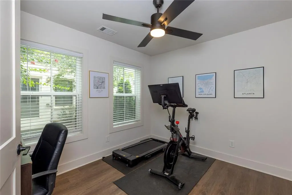 183 Chestnut Circle Ne, Atlanta, Georgia 30342, 3 Bedrooms Bedrooms, ,3 BathroomsBathrooms,Residential,For Sale,183 Chestnut Circle Ne,7638167