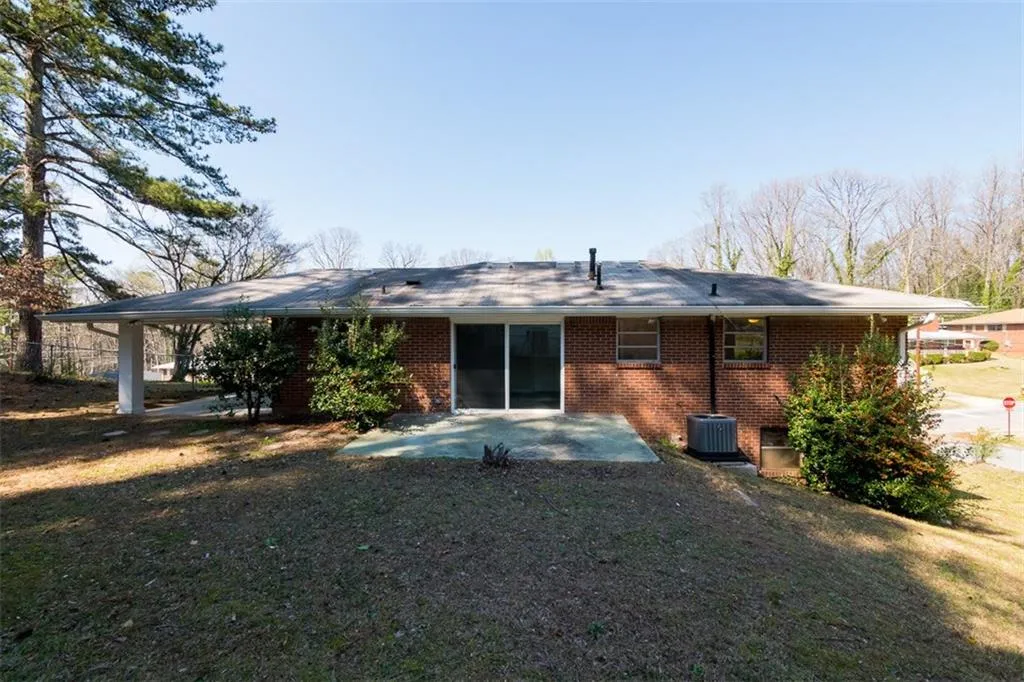 2828 Oldknow Drive Nw, Atlanta, Georgia 30318, 3 Bedrooms Bedrooms, ,1 BathroomBathrooms,Residential,Sold,2828 Oldknow Drive Nw,5818519