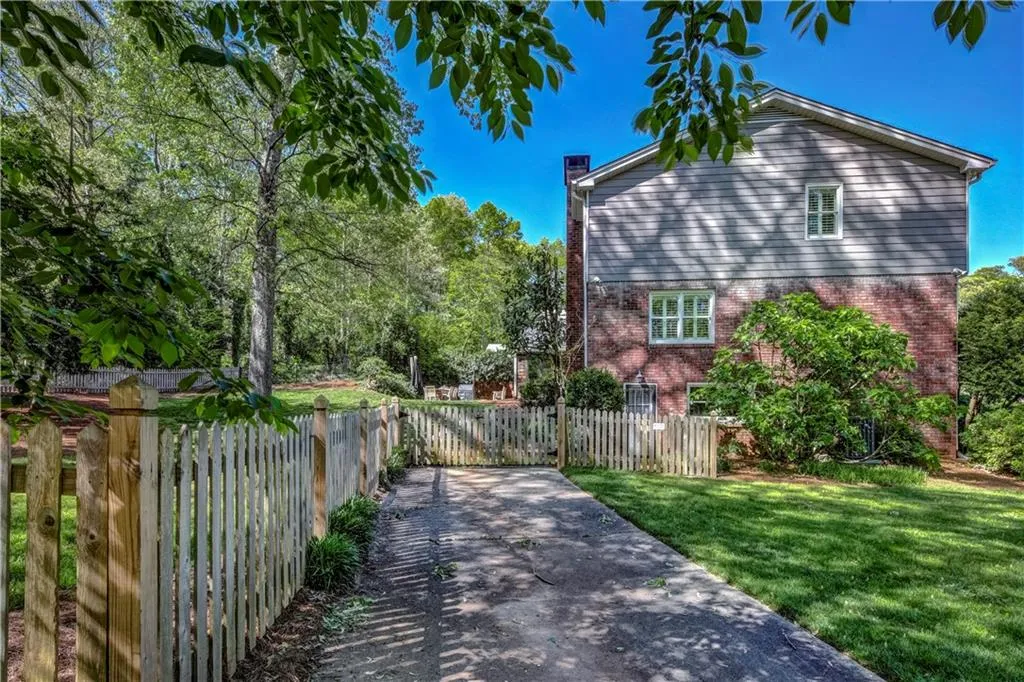 7230 Wynhill Drive, Sandy Springs, Georgia 30328, 4 Bedrooms Bedrooms, ,2 BathroomsBathrooms,Residential,Sold,7230 Wynhill Drive,6544556