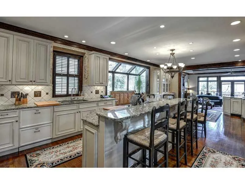 910 Curlew Court Nw, Sandy Springs, Georgia 30327, 5 Bedrooms Bedrooms, ,5 BathroomsBathrooms,Residential,Sold,910 Curlew Court Nw,5381020