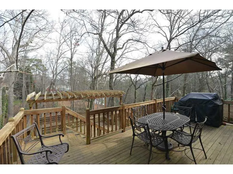 910 Curlew Court Nw, Sandy Springs, Georgia 30327, 5 Bedrooms Bedrooms, ,5 BathroomsBathrooms,Residential,Sold,910 Curlew Court Nw,5381020