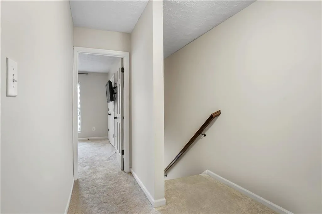 115 Winding River Drive Unit B, Atlanta, Georgia 30350, 3 Bedrooms Bedrooms, ,2 BathroomsBathrooms,Residential,Sold,115 Winding River Drive Unit B,7184842