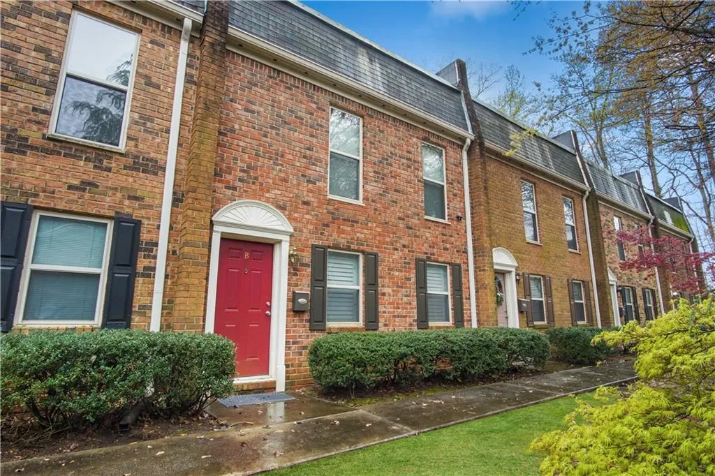 115 Winding River Drive Unit B, Atlanta, Georgia 30350, 3 Bedrooms Bedrooms, ,2 BathroomsBathrooms,Residential,Sold,115 Winding River Drive Unit B,7184842