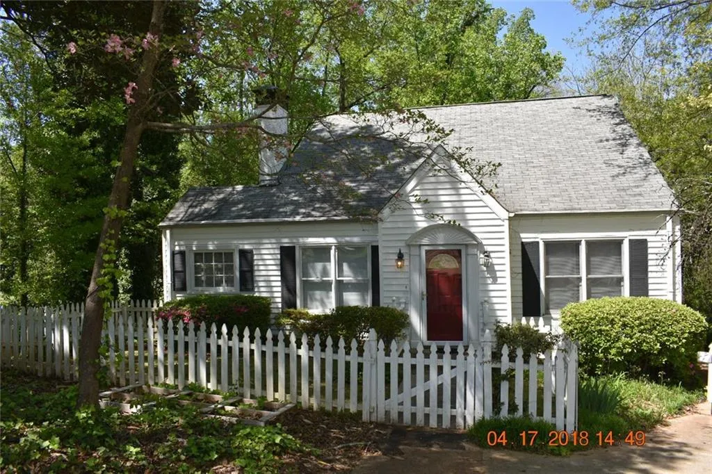 138 Mount Paran Road Ne, Atlanta, Georgia 30342, 2 Bedrooms Bedrooms, ,2 BathroomsBathrooms,Residential,Sold,138 Mount Paran Road Ne,5970995