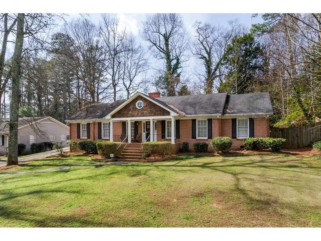 5800 Brookgreen Road, Sandy Springs, Georgia 30328, 3 Bedrooms Bedrooms, ,2 BathroomsBathrooms,Residential,Sold,5800 Brookgreen Road,6514901