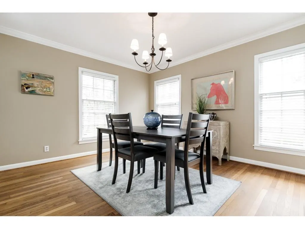 5800 Brookgreen Road, Sandy Springs, Georgia 30328, 3 Bedrooms Bedrooms, ,2 BathroomsBathrooms,Residential,Sold,5800 Brookgreen Road,6514901