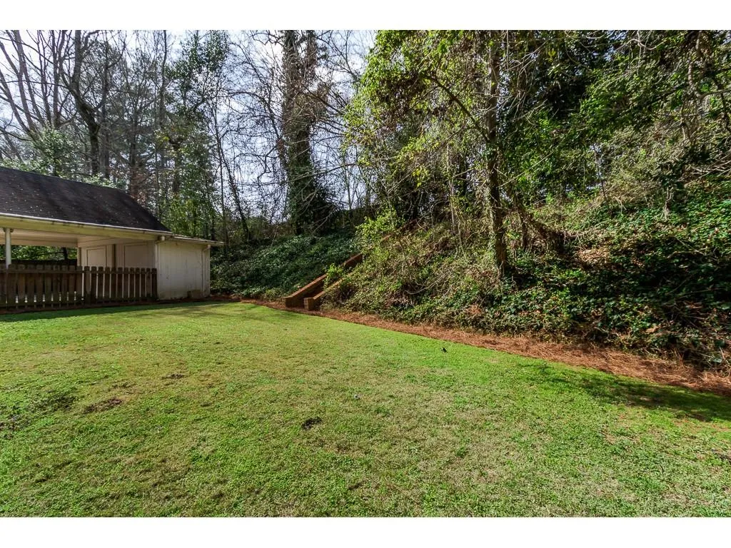5800 Brookgreen Road, Sandy Springs, Georgia 30328, 3 Bedrooms Bedrooms, ,2 BathroomsBathrooms,Residential,Sold,5800 Brookgreen Road,6514901