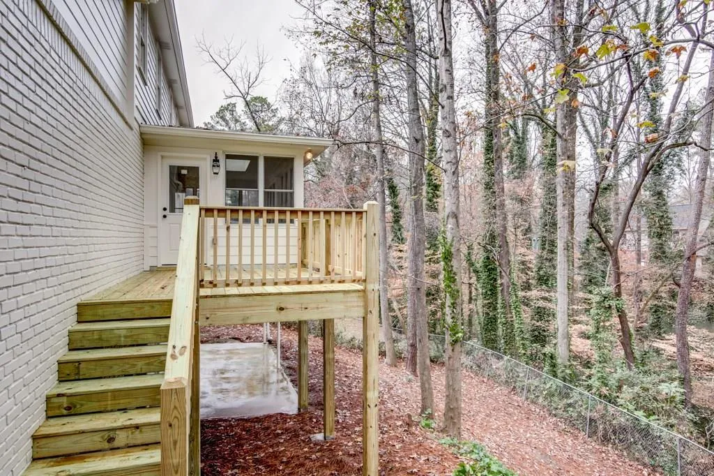 465 Tanacrest Drive, Sandy Springs, Georgia 30328, 4 Bedrooms Bedrooms, ,3 BathroomsBathrooms,Residential,Sold,465 Tanacrest Drive,5784634