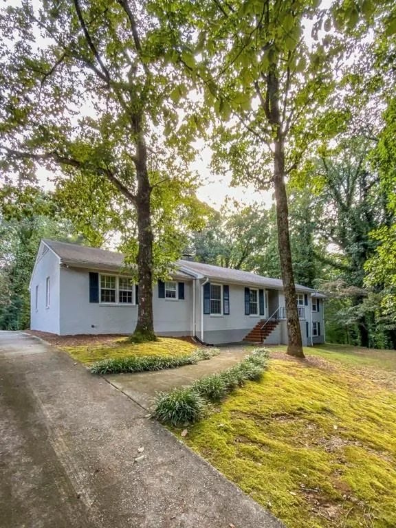 121 Maryeanna Drive, Sandy Springs, Georgia 30342, 3 Bedrooms Bedrooms, ,2 BathroomsBathrooms,Residential,Sold,121 Maryeanna Drive,6630312