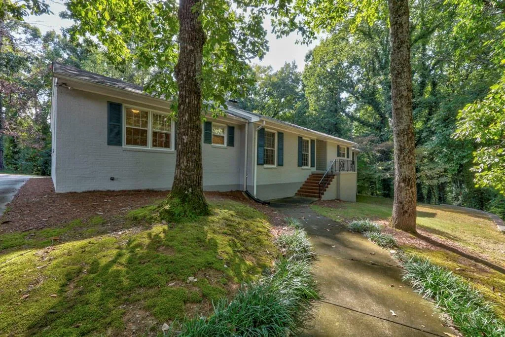121 Maryeanna Drive, Sandy Springs, Georgia 30342, 3 Bedrooms Bedrooms, ,2 BathroomsBathrooms,Residential,Sold,121 Maryeanna Drive,6630312